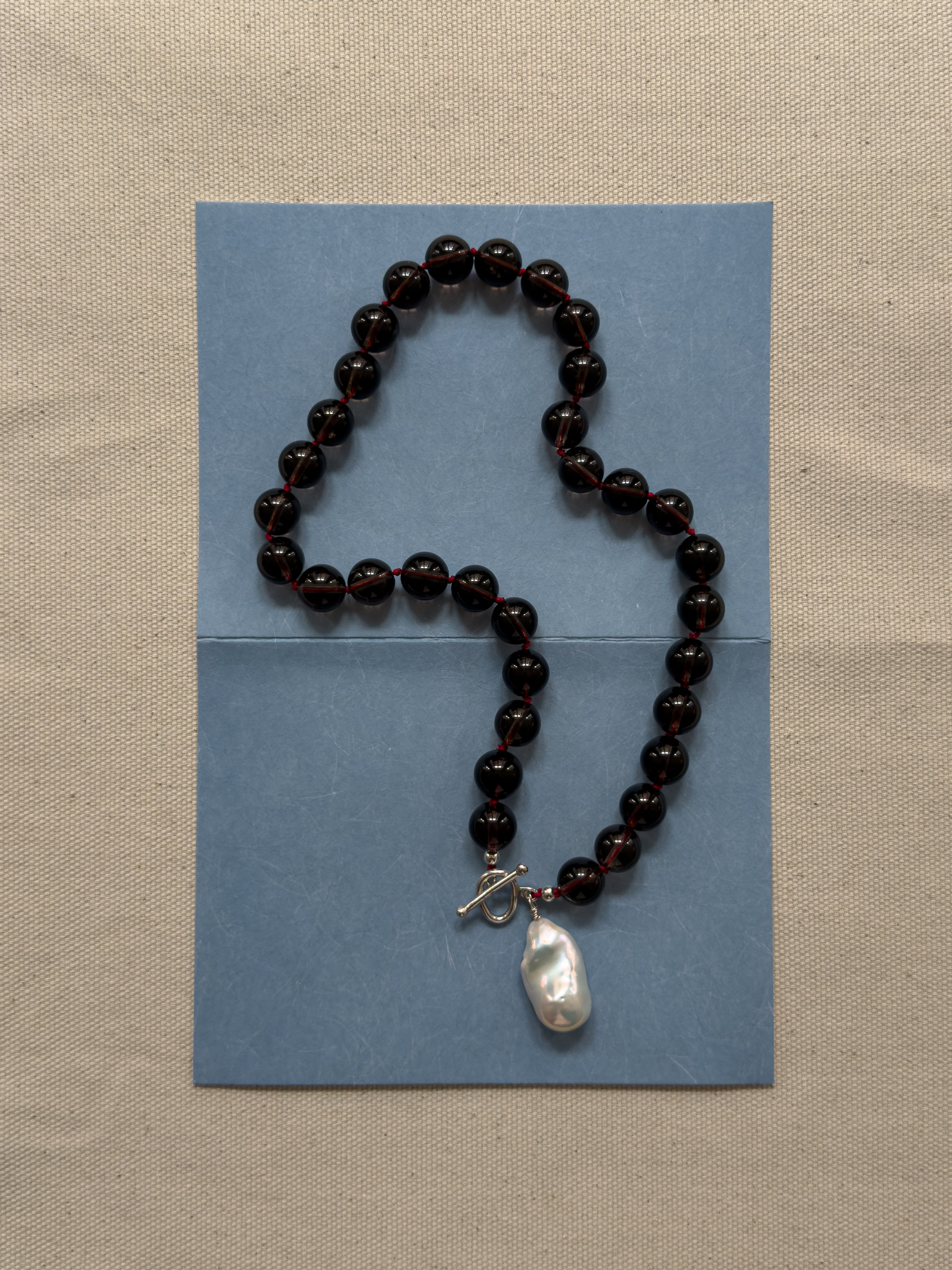 Rocky Necklace – Smoky Quartz & Freshwater Pearl