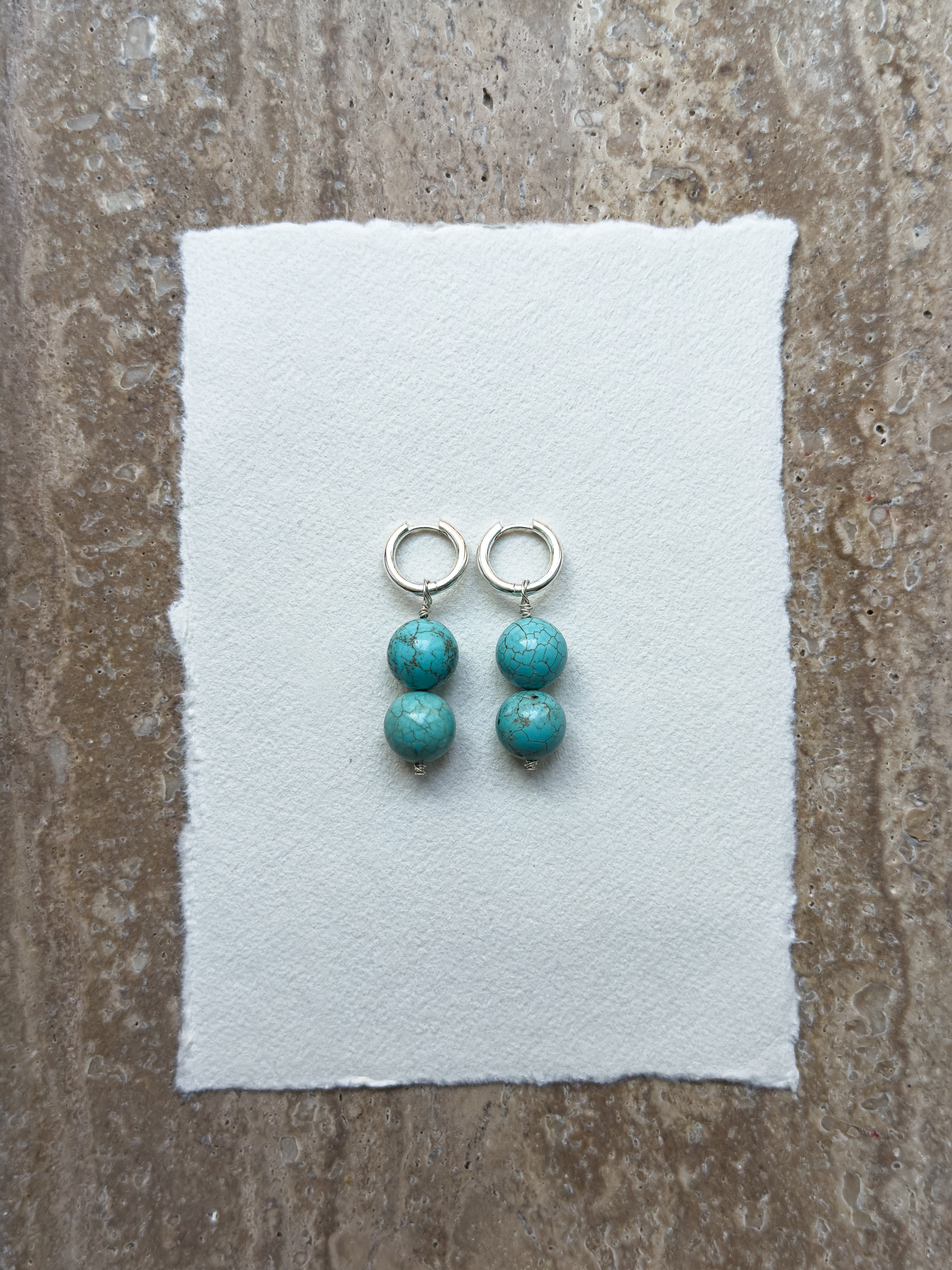Tammy turquoise howlite hoop earrings in sterling silver – OYSTER BAY
