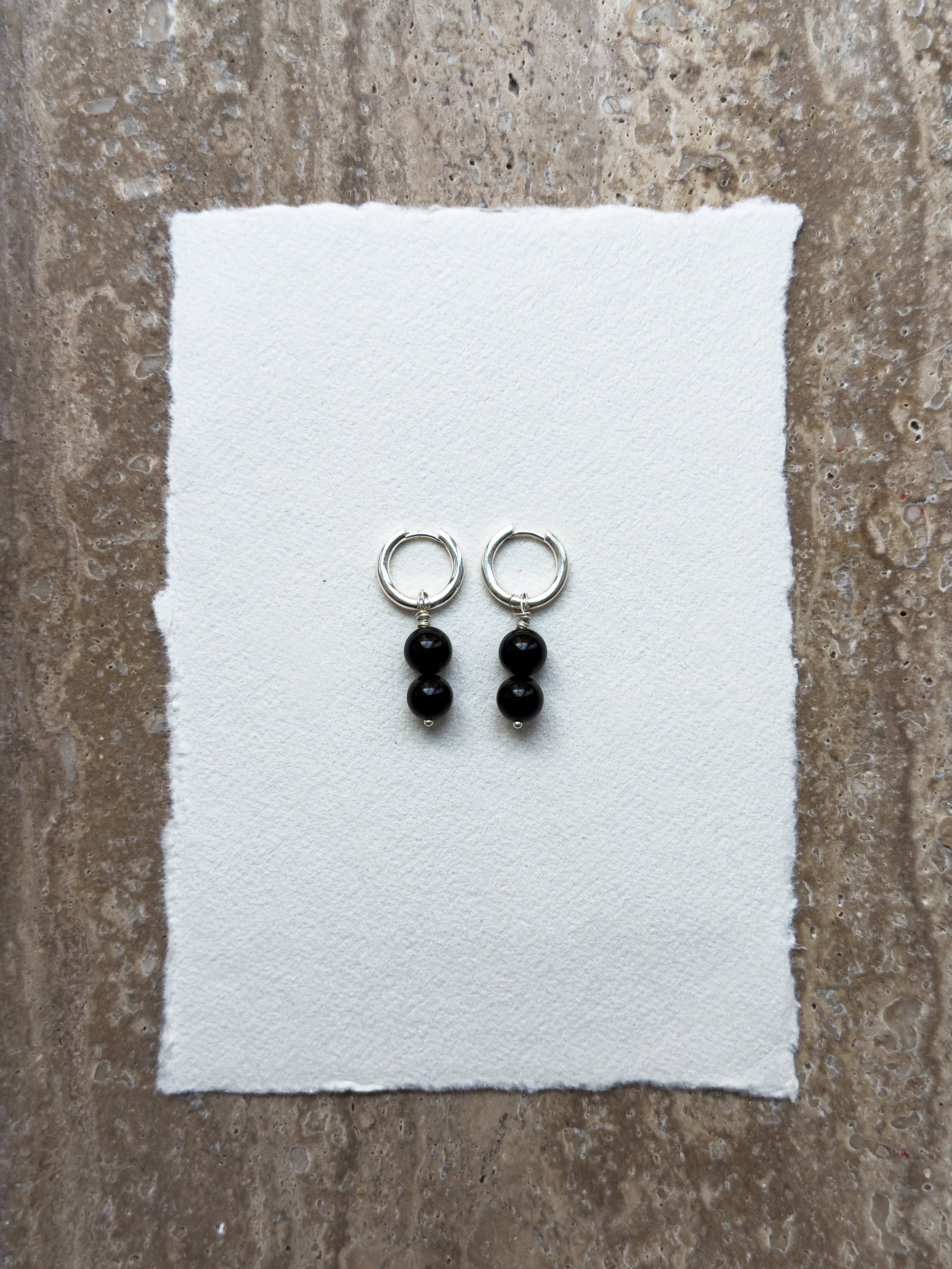 Mini black onyx hoop earrings in sterling silver – OYSTER BAY